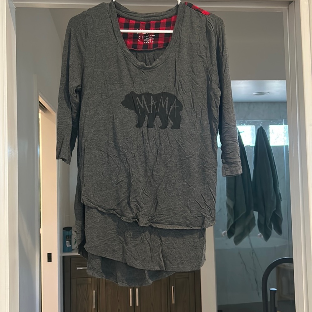 Latched Mama 3/4 Sleeve Scoop Neck Nursing Top 2.0